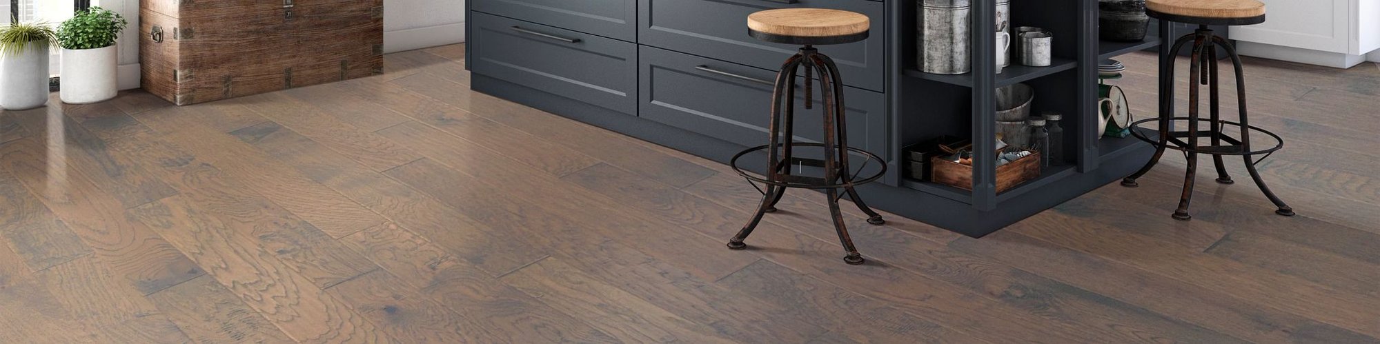 Hardwood flooring in kitchen - Towne Interiors in IL